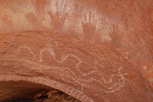 Aboriginal drawings at Eagle Rock.