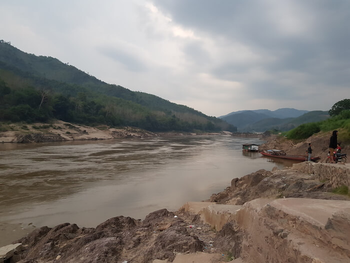 Looking upriver in the early morning at Pak Beng.